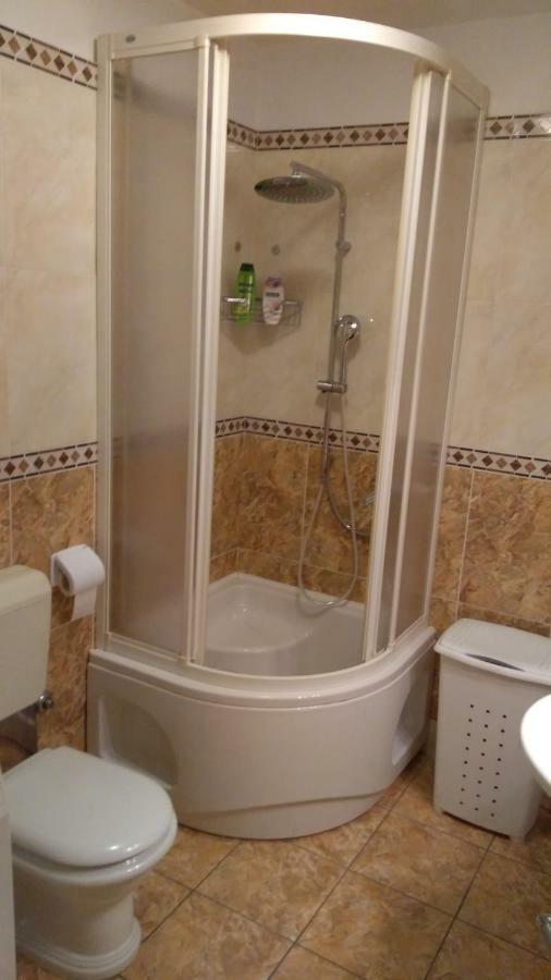 Apartment Tatjana Вис Екстериор снимка